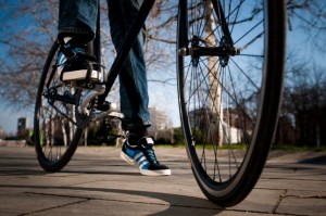 fixie noir adidas shooes 1